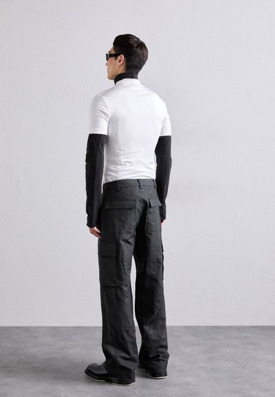 Han Kjøbenhavn - Bojówki