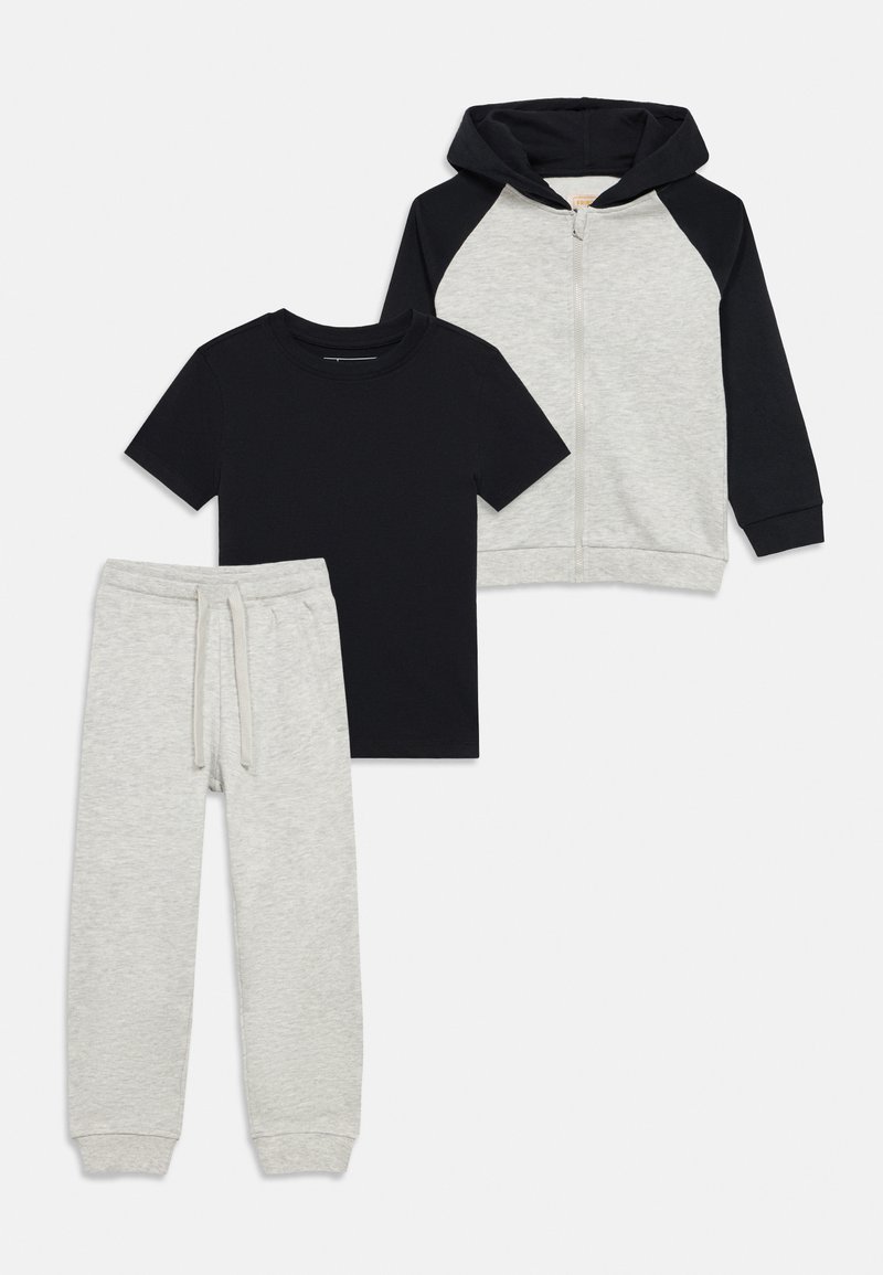 Friboo T-shirt basic zwart