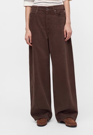 Weekend Max Mara, Дънки със свободна кройка - brown