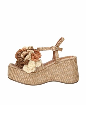 Sandalo con zeppa piatta intrecciato con cinturino alla caviglia e grande decorazione floreale intrecciata multicolore nella zona delle dita.