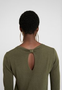 Dorothy Perkins Svetr - khaki