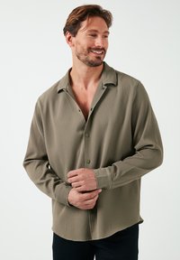 Buratti REGULAR FIT - Camisa - khaki