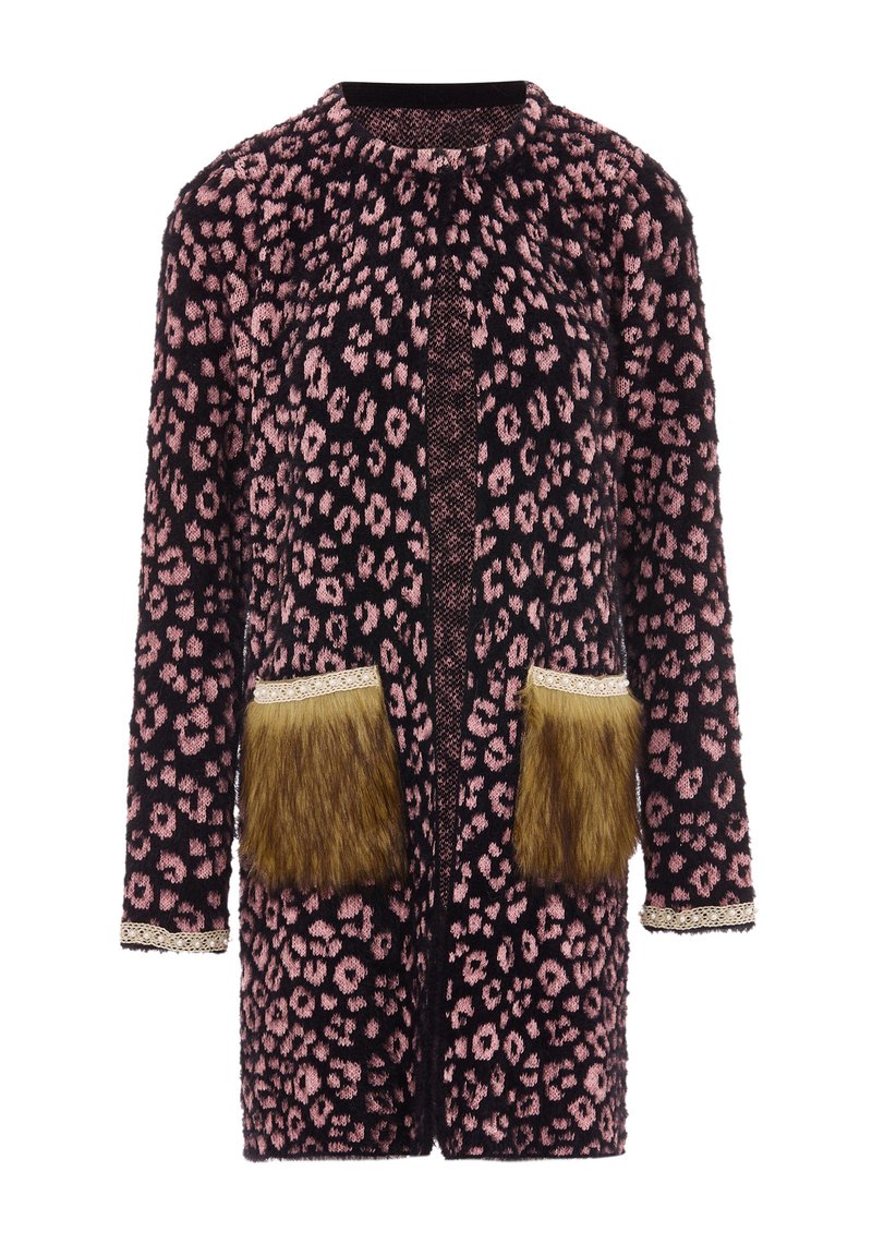 Abrigo de piel sintética con estampado de leopardo rosa, base negra, mangas largas, dos bolsillos frontales con detalles de pelo y delicados bordes de encaje.