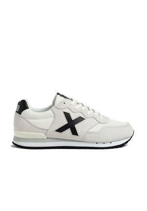 MUNICH DASH - Zapatillas - blanco