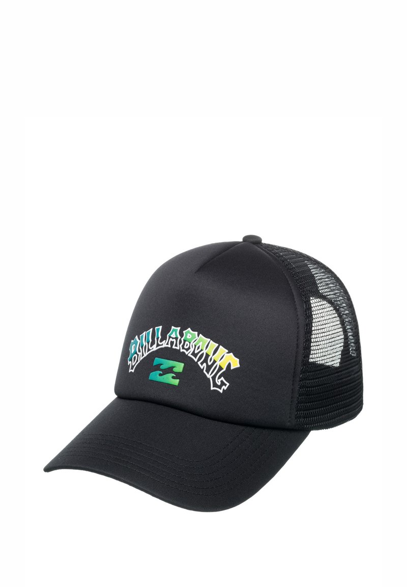 Svart truckerkeps med böjd skärm, prydd med en iögonfallande vit och grön grafisk logo på framsidan och nätpaneler på sidorna för ventilation.