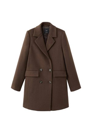 Cappotto doppiopetto marrone in un morbido misto lana, con collo a rever, due tasche frontali e bottoni metallici grigio scuro.