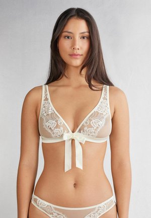 THE SIMPLEST PLEASURES - Triangle bra - ivory