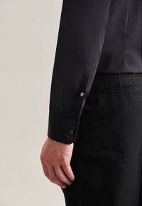 Seidensticker Camicia elegante - black