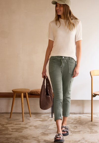 Jean Skinny Femme Martin + Osa Vert - Taille 2, Poches Zippées, Occasion Très Bon état