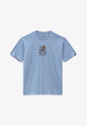 T-shirt en coton bleu clair avec un motif brodé fantaisiste représentant un escargot, des fleurs et un soleil, accompagné du texte « off the wall » sous l'illustration.