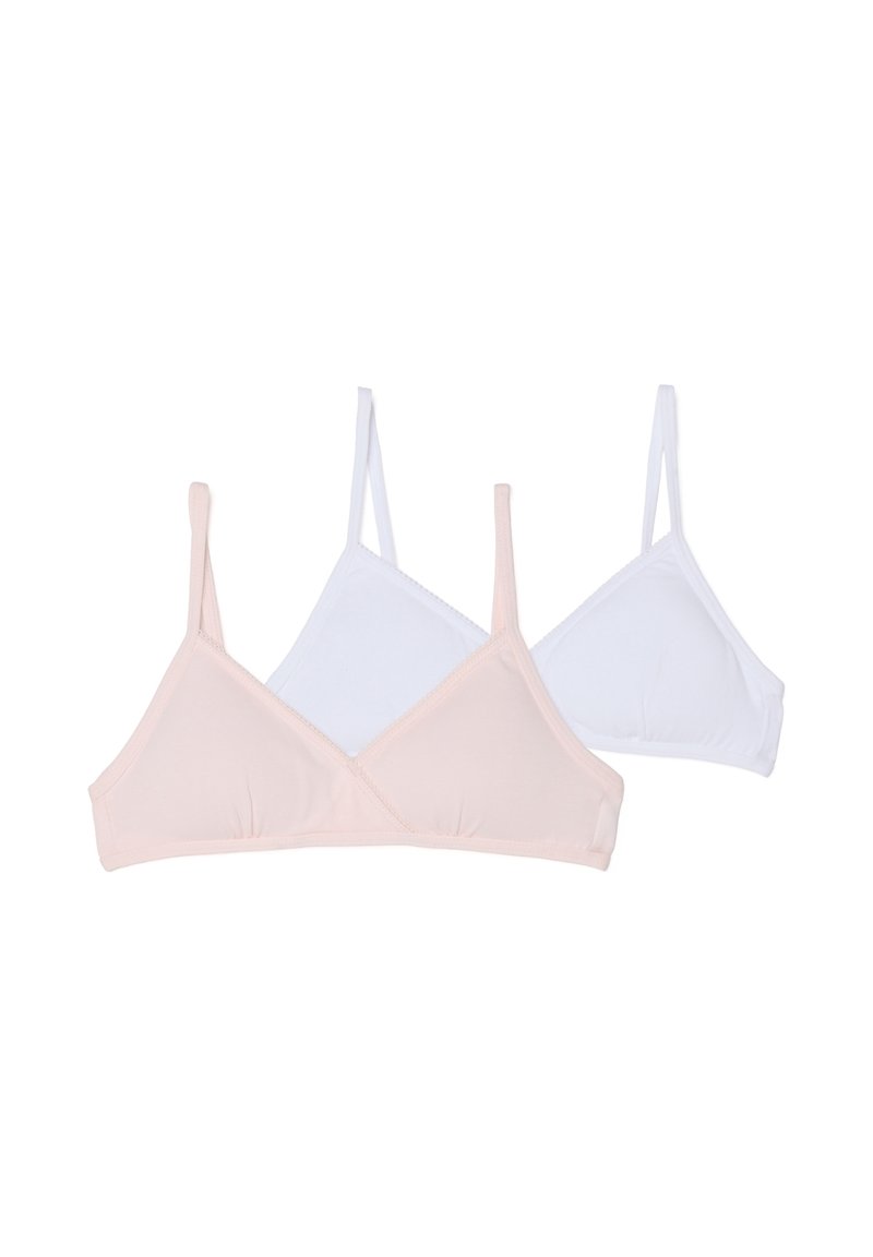 Due bralette senza cuciture, una rosa chiaro e una bianca, realizzate in tessuto morbido. Ognuna presenta spalline regolabili e un design a incrocio.