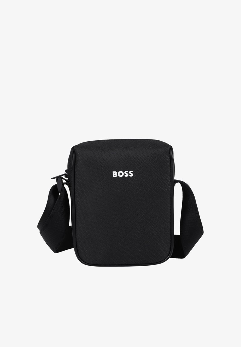 Sac bandoulière noir avec sangle réglable, surface texturée et logo blanc "BOSS" centré à l'avant.