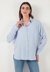 Unselected, baby blue