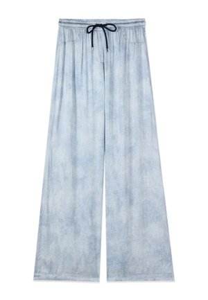 Lichtblauwe wijde broek met elastische tailleband en zwart trekkoord, voorzakken en een zachte vervaagde wassing.