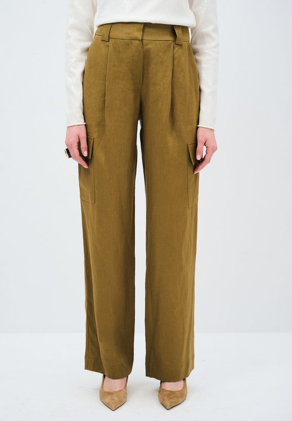 WITH POCKETS - Cargohose - olive
