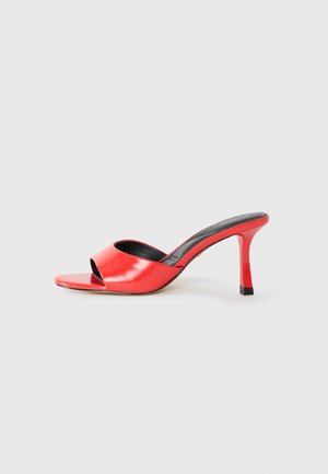 ANNABERAEN - Magas sarkú papucsszandálok - bright red