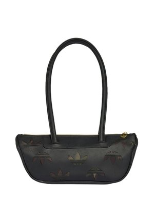 Sac à bandoulière en cuir noir avec une forme rectangulaire arrondie, longues anses et logos découpés subtils à l'avant, avec une fermeture éclair sur le dessus.