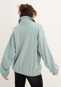 bonprix Felpa - green