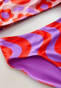 Next REGULAR FIT SET - Bikiny - purple red floral