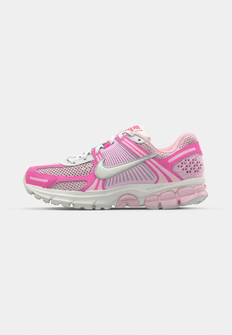 Nike Sportswear ZOOM VOMERO 5 - Trainers - hyper pink/summit white/pink ...