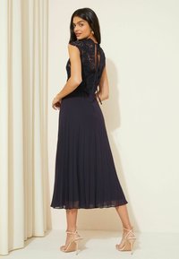 Friends Like These MIDI - Denné šaty - navy blue