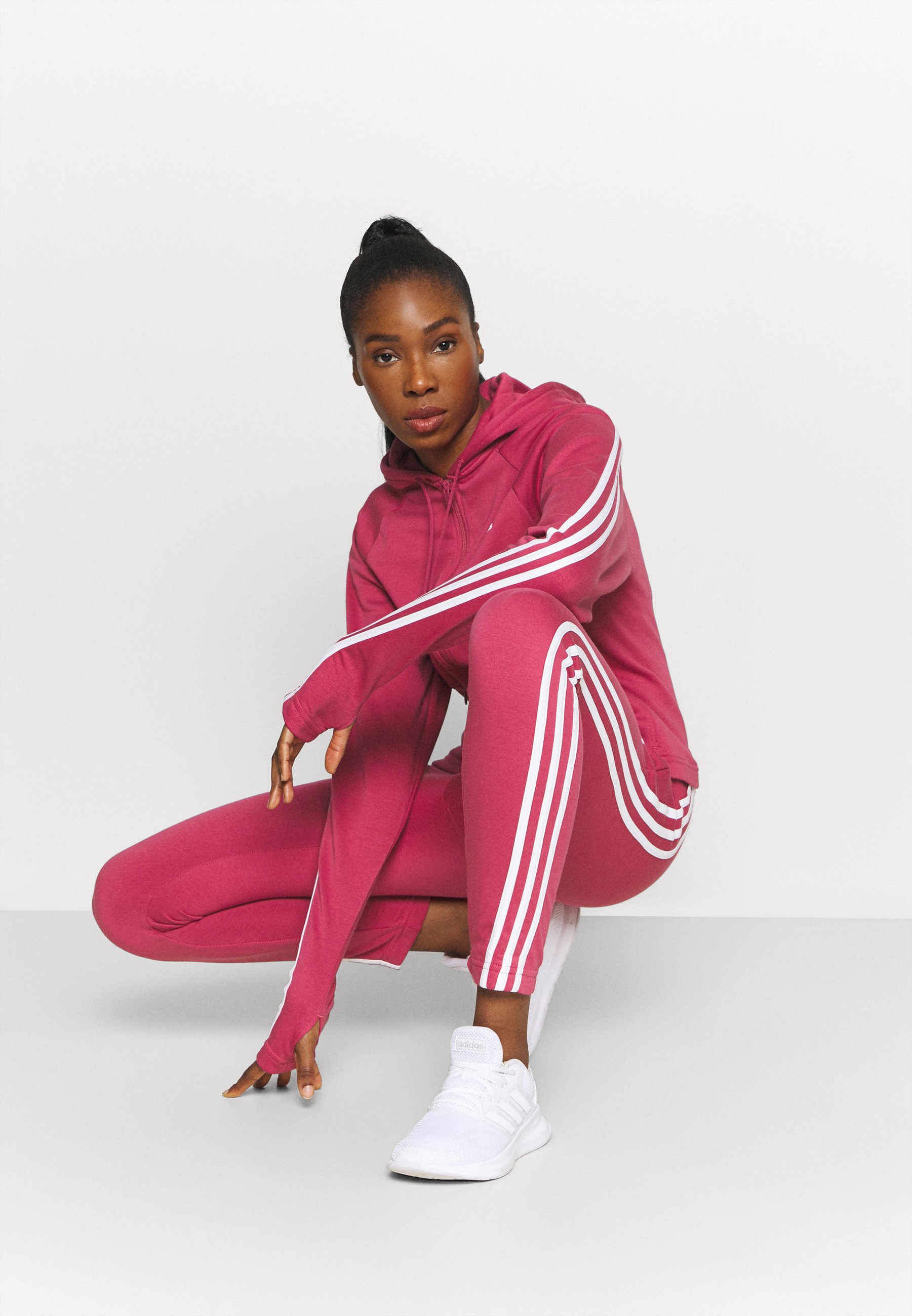 adidas Dames Trainingspakken | The Athletes Foot
