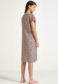 Lindex SHORT-SLEEVED - Yöpaita - light dusty pink