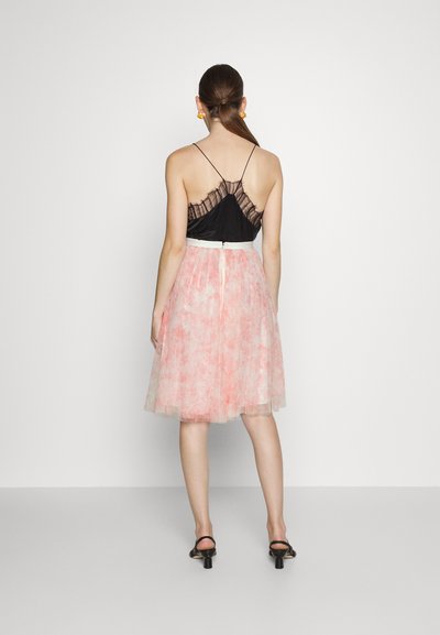 Needle & Thread EXCLUSIVE FLEUR SKIRT - Φούστα σε γραμμή Α - moonshine pink