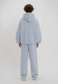 LOW LIGHTS STUDIOS® BASIC LOGO HOODIE - Φούτερ - sky blue