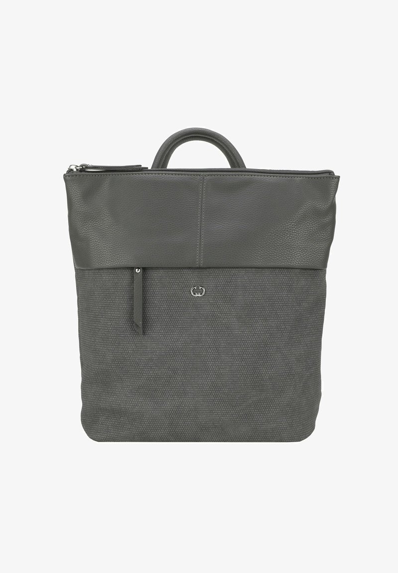 Sivota usnjena nahrbtnik z gladkim zgornjim delom in teksturiranim spodnjim delom. Ima zgornjo ročico in subtilen detajl logotipa. Zadrga za zapiranje.