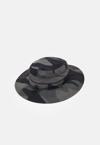 Columbia Bora Bora Booney hat in gray