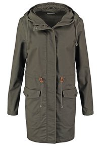 Longue veste à capuche vert olive avec fermeture éclair, poches à rabat boutonnées et cordons de serrage réglables à la taille et à la capuche.