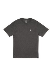 T-shirt à manches courtes gris foncé avec col rond, petit logo géométrique blanc sur la poitrine et petite étiquette noire de la marque à l'ourlet.