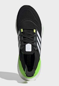 adidas Performance ULTRABOOST 22 czarny
