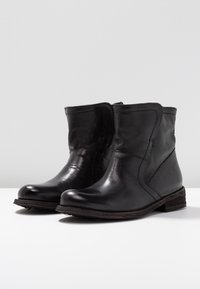 Felmini Bottines - black