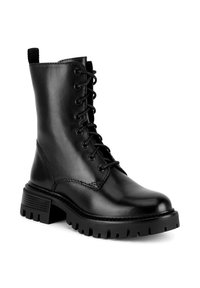 Čierne kožené členkové topánky s okrúhlou špičkou, šnurovaním vpredu a robustnou gumovou podrážkou. Obsahujú detaily v šití a pútko na zadnej strane.