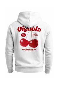 Weißer Kapuzenpullover mit rotem Grafikdesign, das Kirschen zeigt, sowie dem Text "Täglich frisch" und "24/7 Rund um die Uhr geöffnet." Glatte Textur, lässige Passform.
