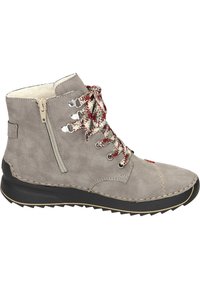 Graue Wildledersockenschuh mit silbernem Zubehör, rot-weißen gemusterten Schnürsenkeln, seitlichem Reißverschluss und strukturiertem schwarzen Sole.