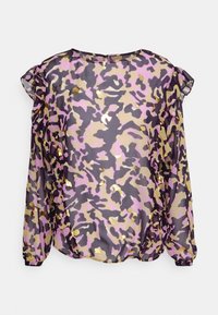 Leichte, transparente Bluse im lila, rosa und beigen Camouflage-Muster mit Rüschensäumen und goldenen Akzenten. Lockere Passform mit rundem Ausschnitt.
