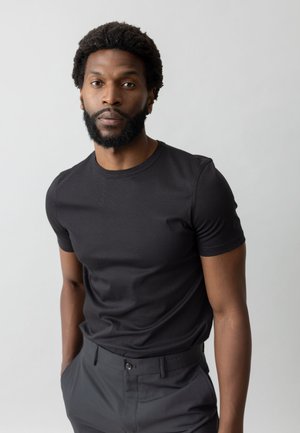 T-Shirt basic - black