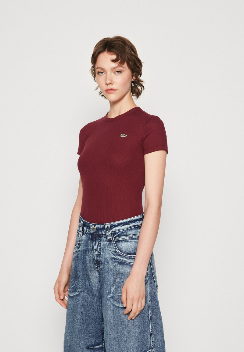 Lacoste - T-shirts - bordeaux, Forstørre