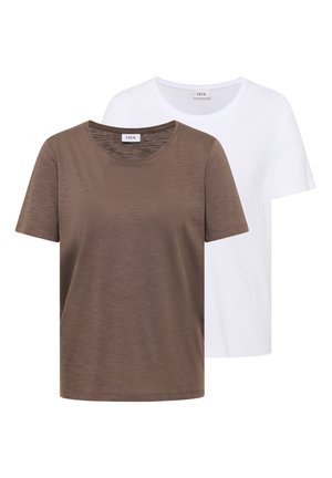 Deux t-shirts unis à manches courtes et col rond, un marron devant et un blanc derrière, tous deux étiquetés avec la marque "CECIL" au col.