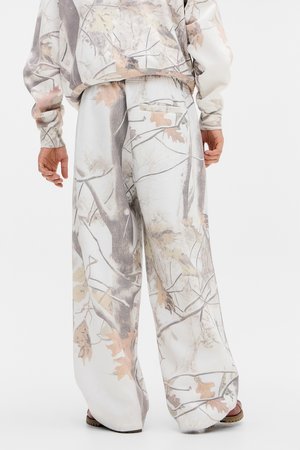 ZAX REALTREE JOGGERS - Παντελόνι φόρμας - white