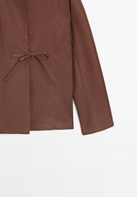 Thumbnail Image 7