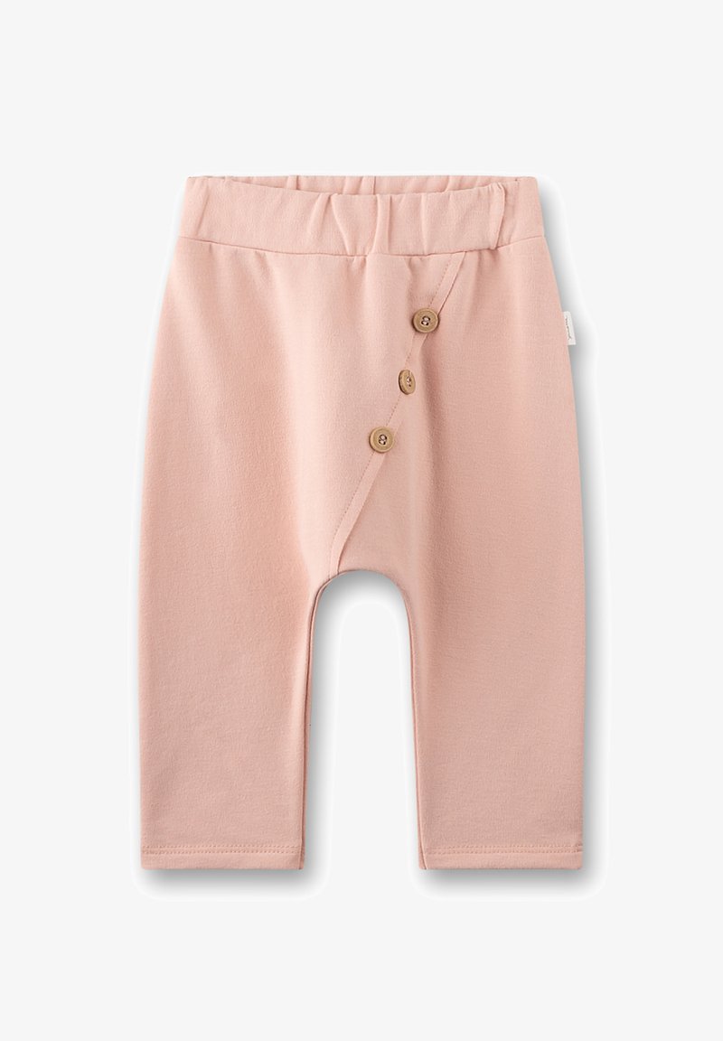 Weiche rosa Babypant mit elastischem Bund und drei braunen Knöpfen entlang einer diagonalen Naht auf der vorderen linken Seite.