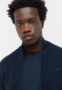 Mustang STYLE ESCONDIDO - Kardigán - blau