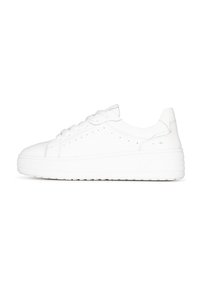 Weiße Sneaker aus glattem Leder mit abgerundeter Zehenpartie, dicker Gummisohle und flachen Schnürsenkeln. Verfügt über Perforationen an den Seiten für Belüftung.