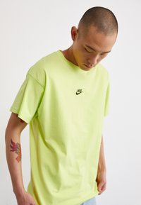 Thumbnail Image 5