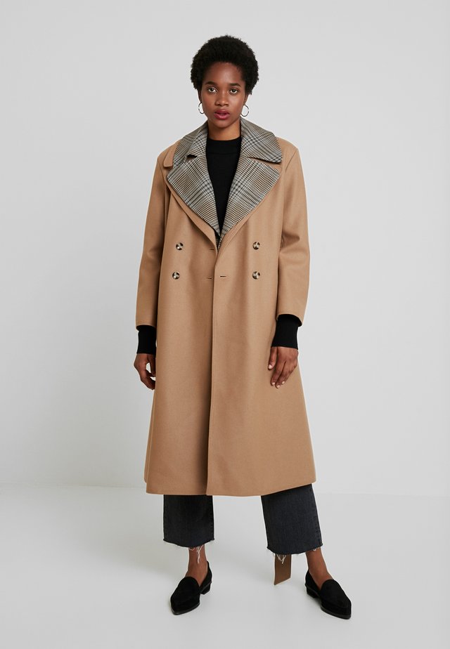 CARMELITA FELT CHECK - Trenchcoat - camel multi