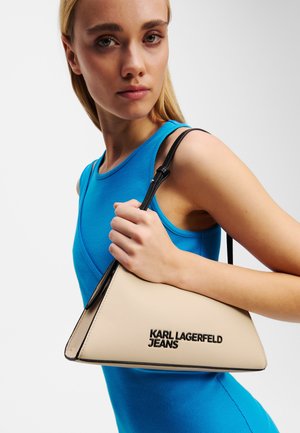 SHOULDER ESSENTIAL LOGO MATTE - Kézitáska - wood ash